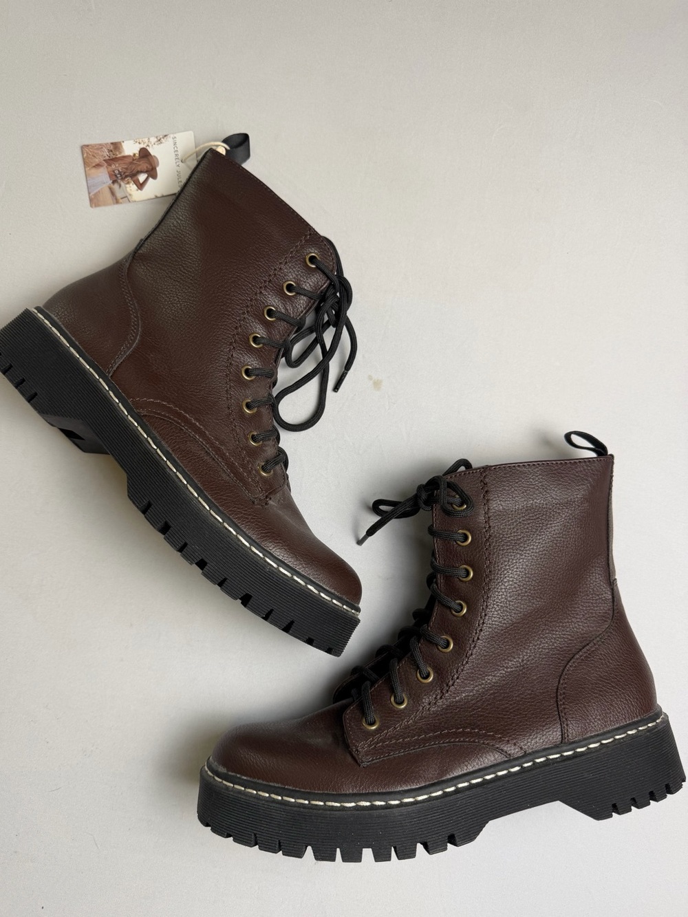 NWT Sincerely Jules Harley Lace Up Lug Sole Combat brown Boots 8.5